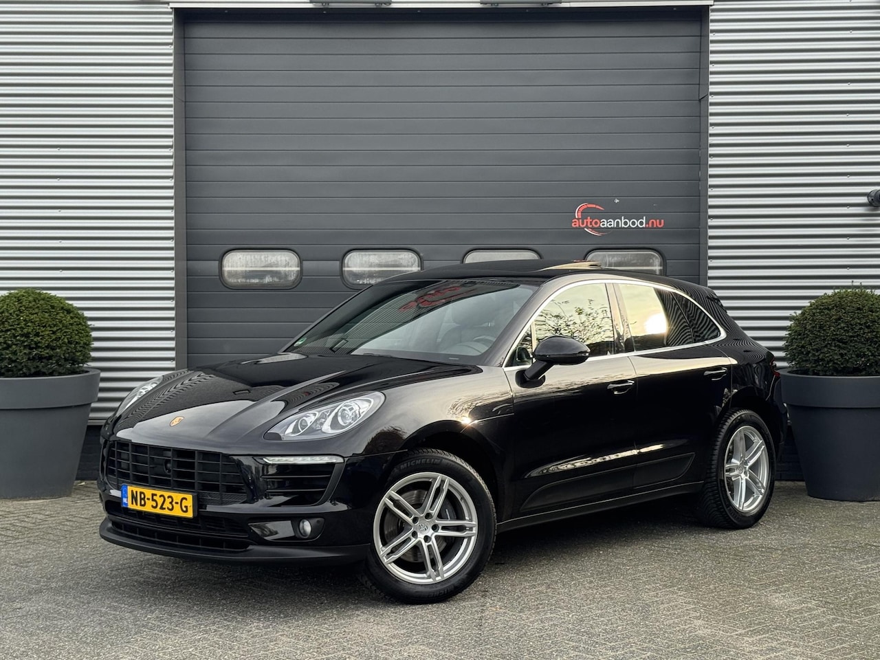 Porsche Macan - 2.0 | Panoramadak | Adaptive Cruise Control | Camera | Navigatie | Bose | Elektrische Acht - AutoWereld.nl