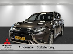 Mitsubishi Outlander - 2.4 PHEV Pure 18" lichtmetaal, Trekhaak