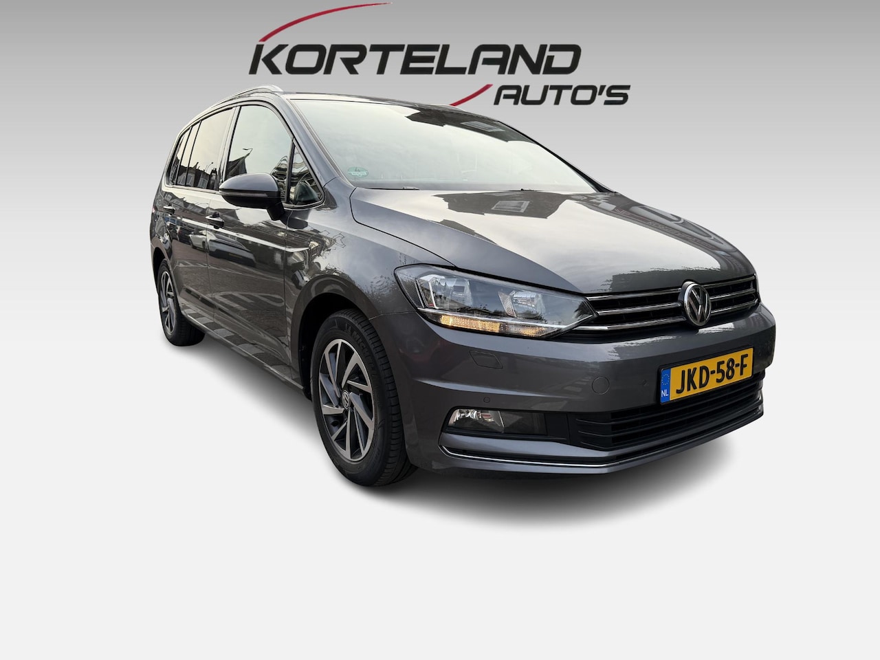 Volkswagen Touran - 1.4 TSI Highline SOUND NAVI CARPLAY TREKHAAK - AutoWereld.nl