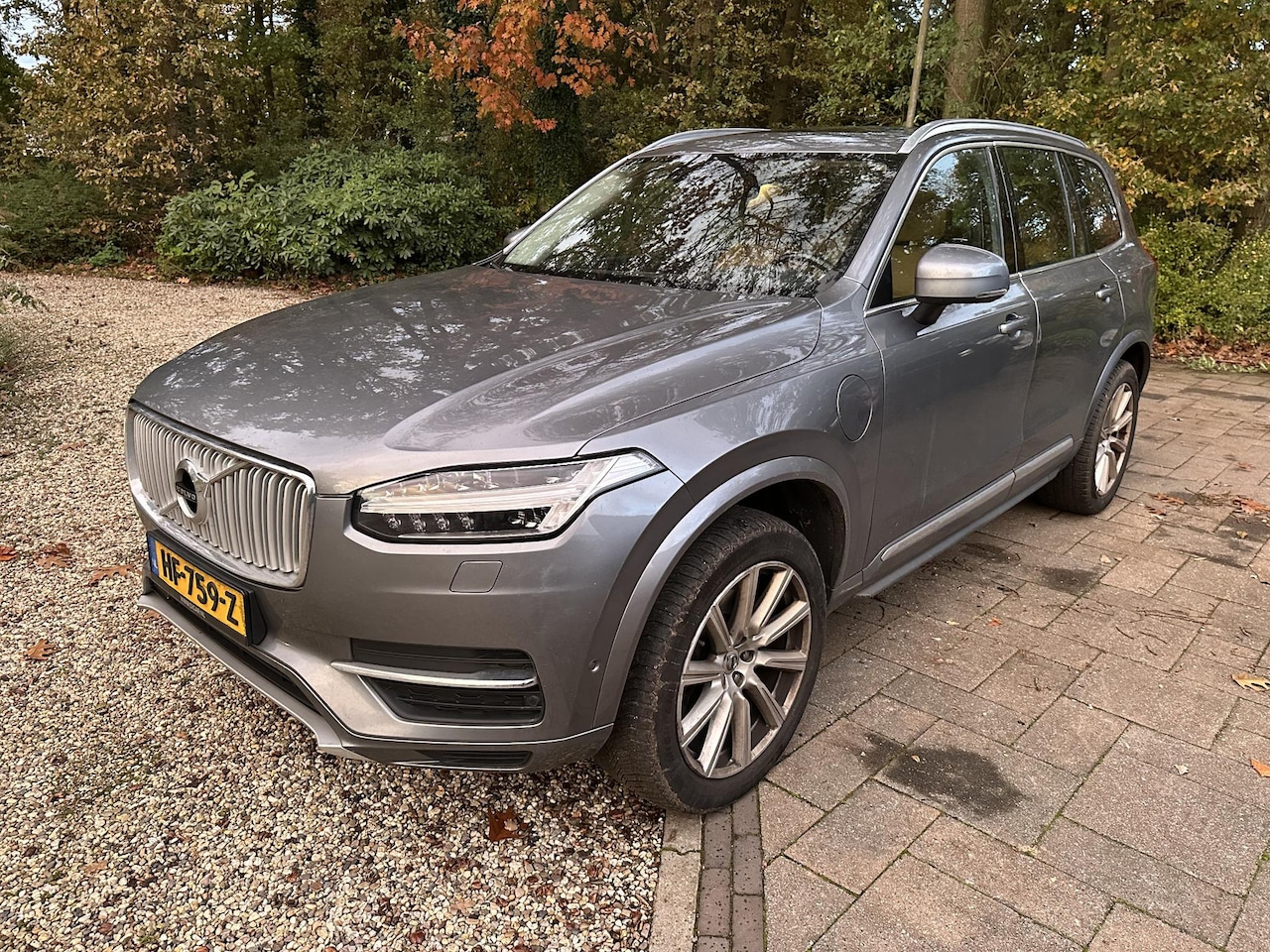 Volvo XC90 - 2.0 T8 Twin Engine AWD Inscription 7 zitter Leer Allweatherbanden Navi - AutoWereld.nl