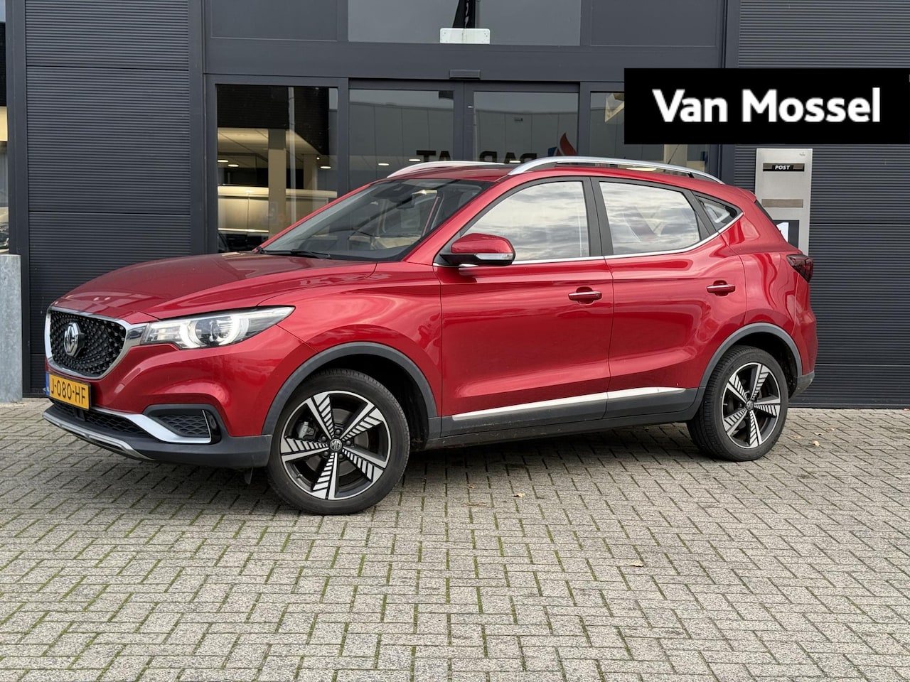 MG ZS - Luxury 45 kWh - AutoWereld.nl