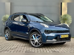 Lynk & Co 01 - 1.5 Pano//Navi/Camera/AppleCarPlay