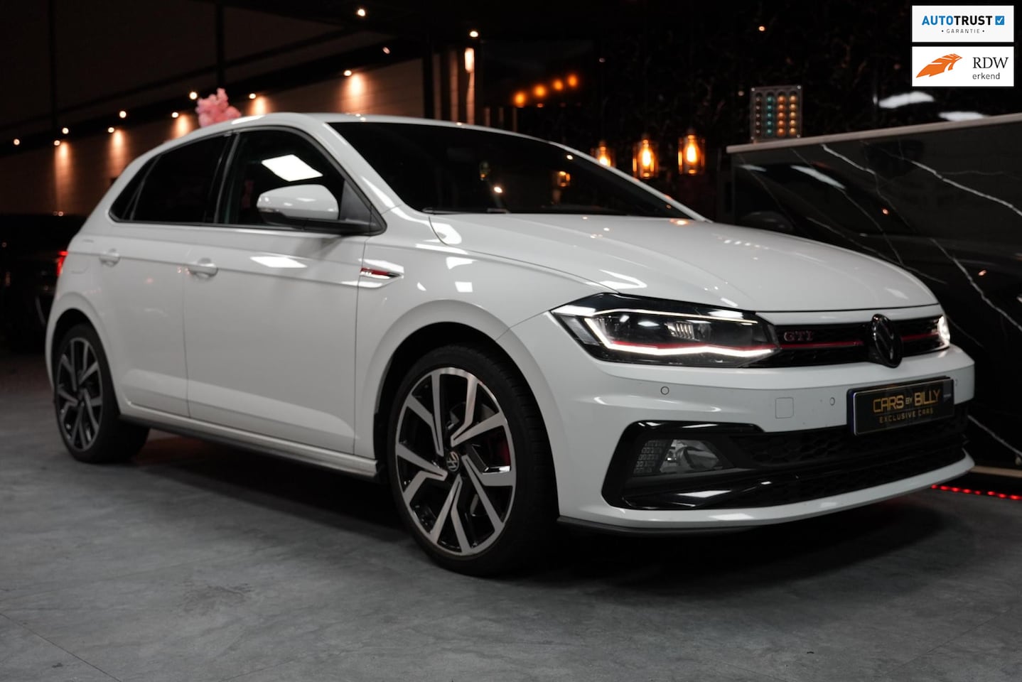 Volkswagen Polo - 2.0 TSI GTI|AUT|CLIMATRONIC|MULTIMEDIA - AutoWereld.nl