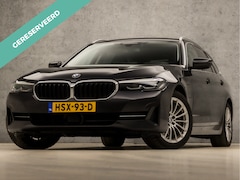 BMW 5-serie Touring - 530e Sportline 293Pk Automaat (APPLE CARPLAY, GROOT NAVI, DEALER ONDERHOUDEN, CAMERA, SFEE