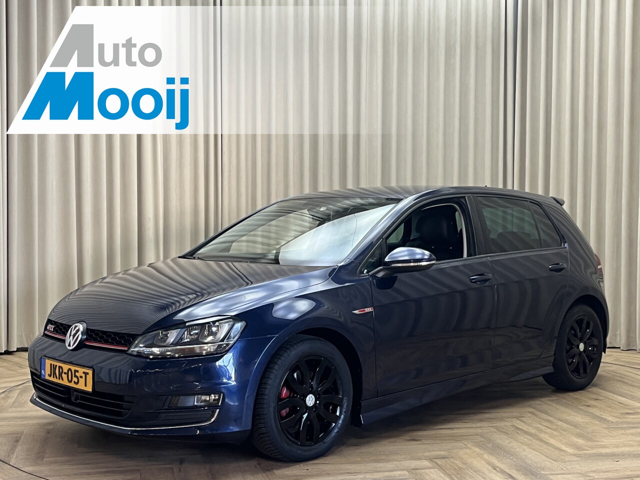 Volkswagen Golf - 1.2 TSI *GTI Look* Leder / Adapt. Cruise / Elek. Stoelverstelling / Stoelverwarming / ECC - AutoWereld.nl