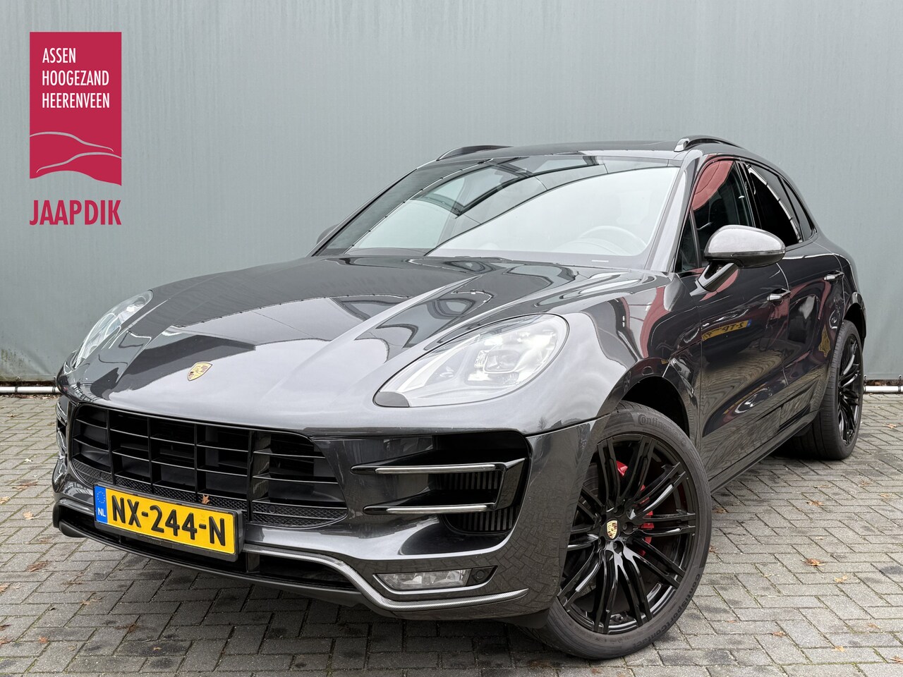 Porsche Macan - BWJ 2016 3.6 Turbo 400 PK AKRAPOVIC / CARBON PAKKET / SCHUIF PANO / MEMORY STOEL / BOSE / - AutoWereld.nl