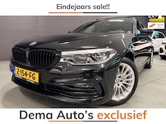 BMW 5-serie Touring - 520i High Executive PANO/LEDER/H-UP/DAB/CARPLAY/SFEERVERL///