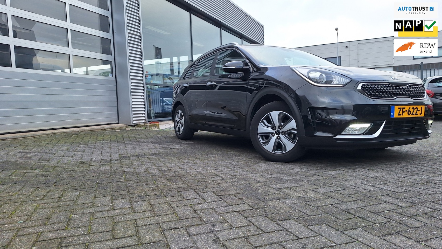 Kia Niro - 1.6 GDi Hybrid DynamicLine/Half leer*Nav*Camera*Cruise*Enz - AutoWereld.nl