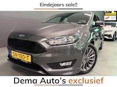 Ford Focus - 1.0 ST-Line NAVI/CARPLAY/CRUISE/ECC/PDC///