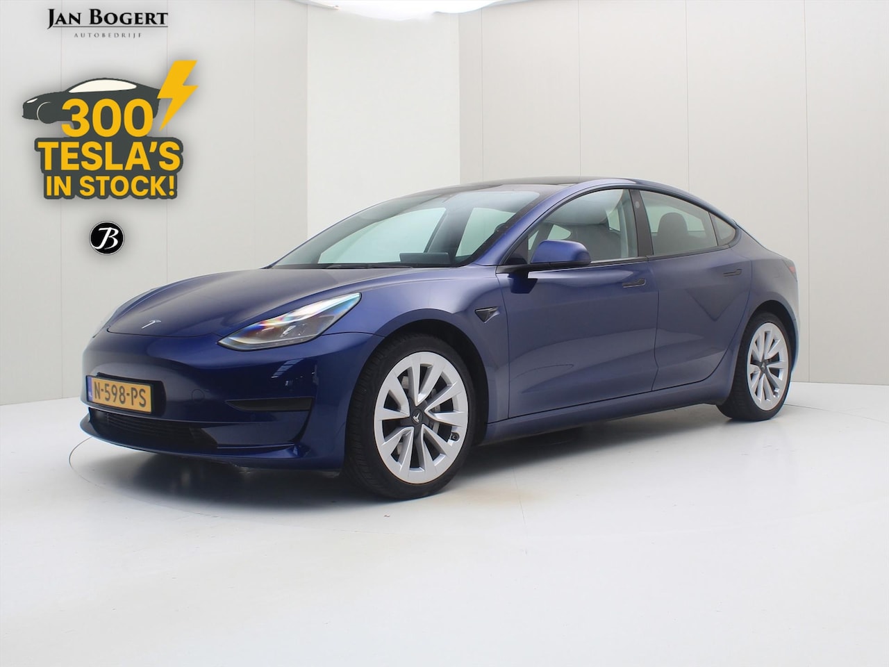 Tesla Model 3 - Standard RWD Plus 100% SoH FACELIFT [ LFP ACCU+WARMTEPOMP+AUTOPILOT+19INCH+PREMIUM AUDIO ] - AutoWereld.nl