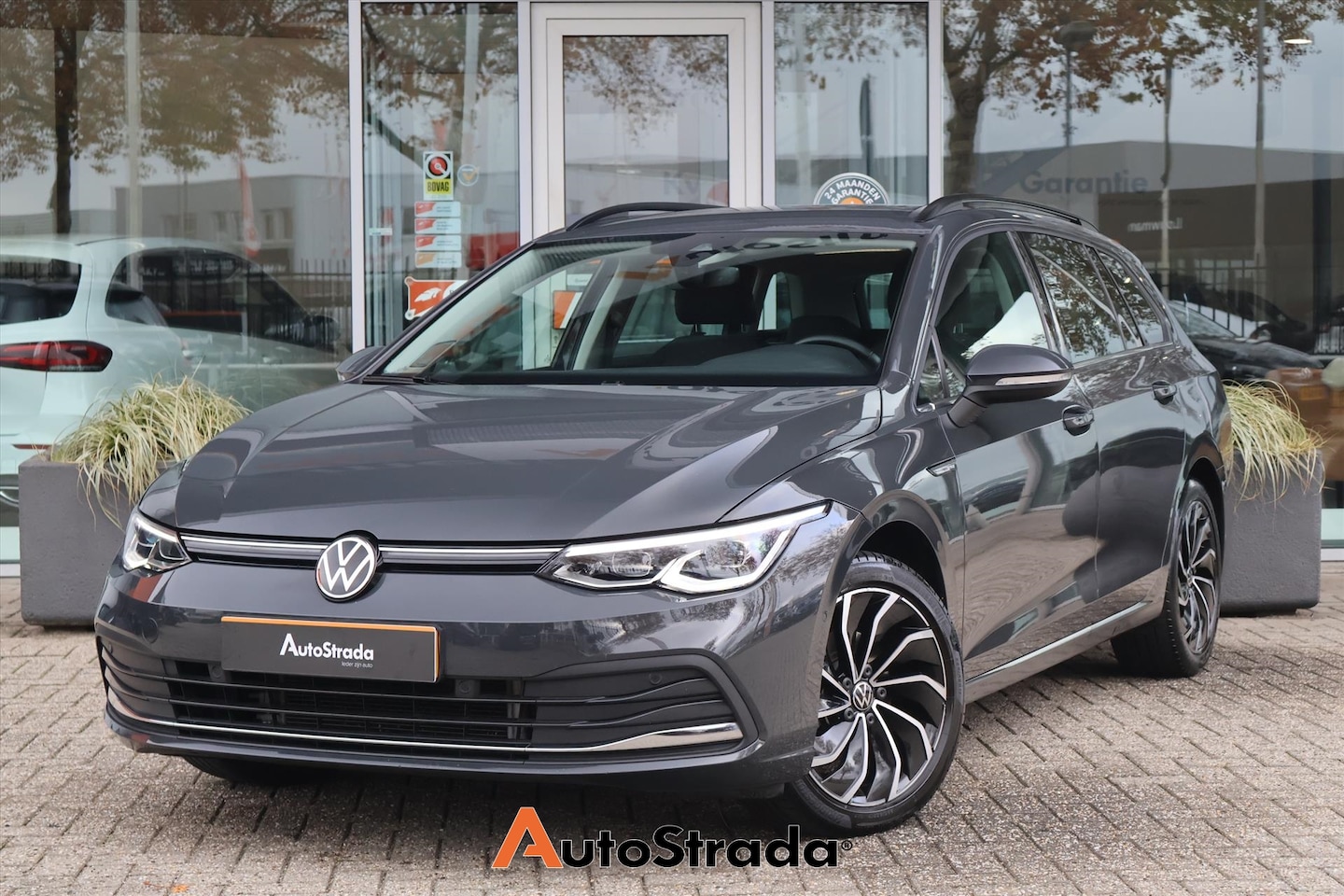 Volkswagen Golf Variant - 1.5 Style DSG TSI | ACC | Navigatie | Memory | Harman/Kardon | Stoelverwarming | Dodehoek - AutoWereld.nl