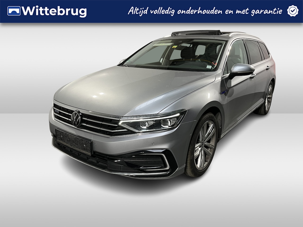 Volkswagen Passat Variant - 1.4 TSI PHEV GTE Business / AUTOMAAT/ PANO/ TREKHAAK/ ALCANTARA/ APP-CONNECT/ LED/ PARK. S - AutoWereld.nl