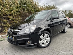 Opel Zafira - 2.2 Essentia / 7P / Automaat / Meeneemprijs
