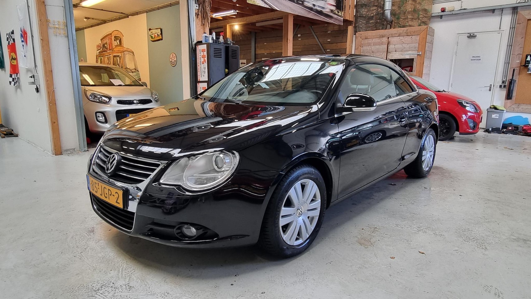 Volkswagen Eos - 2.0-16v FSI Lederen bekleding, Smetteloze auto, Clima, Cruisecontrole, ..... - AutoWereld.nl