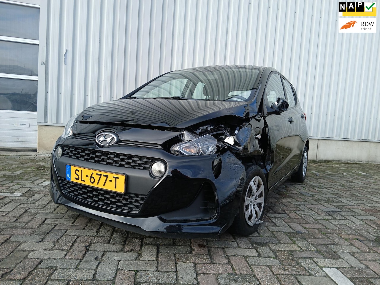 Hyundai i10 - 1.0i Comfort SCHADEAUTO - AutoWereld.nl