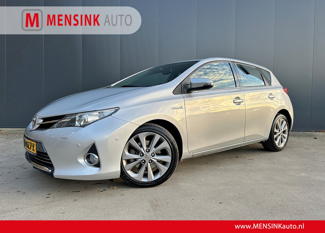 Toyota Auris - 1.8 Hybrid Executive CAMERA HALF LEER LED NAVI CRUISE EC - AutoWereld.nl
