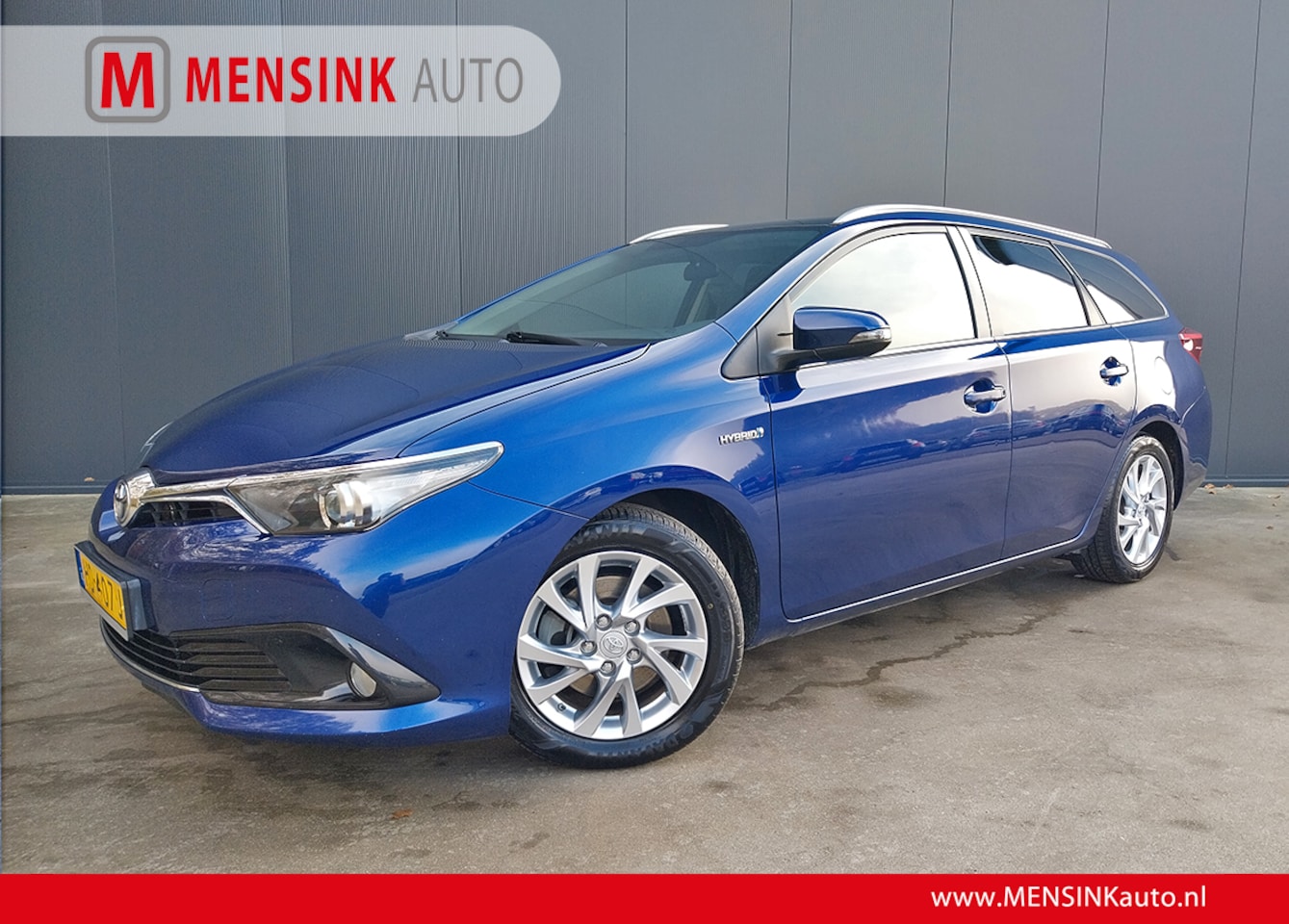 Toyota Auris Touring Sports - 1.8 Hybrid PANO DAK NAVI CRUISE ECC - AutoWereld.nl