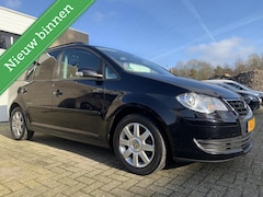 Volkswagen Touran - 1.4 TSI United 7P Carplay Airco Trekhaak Cruise control Elektrische pakket Stoelverwarming