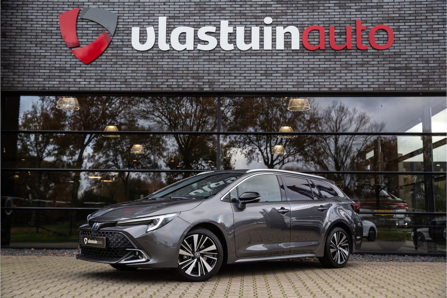 Toyota Corolla Touring Sports - 1.8 Hybrid First Edition 1.8 Hybrid First Edition , Adap. cruise, Carplay, - AutoWereld.nl