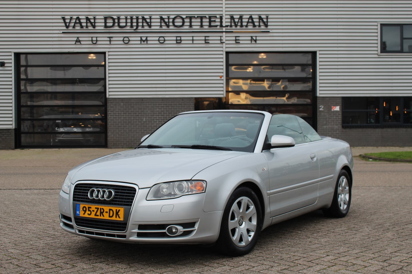 Audi A4 Cabriolet - 2.0 TFSI Advance / Automaat / Leer / Youngtimer / N.A.P. - AutoWereld.nl