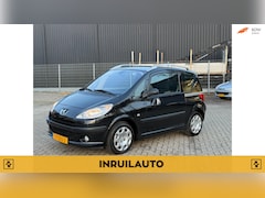 Peugeot 1007 - 1.4-16V Gentry|NAP|Airco|Trekhaak|E-deur