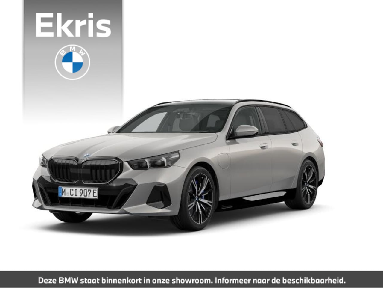 BMW 5-serie Touring - 550e xDrive | M Sportpakket Pro | Innovation Package | Travel Pack | Comfort Pack - AutoWereld.nl