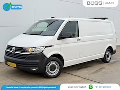 Volkswagen Transporter - 2.0 TDI 150PK Automaat L2H1 Airco Cruise Control Trekhaak Carplay Navigatie 3 Stoelen Park