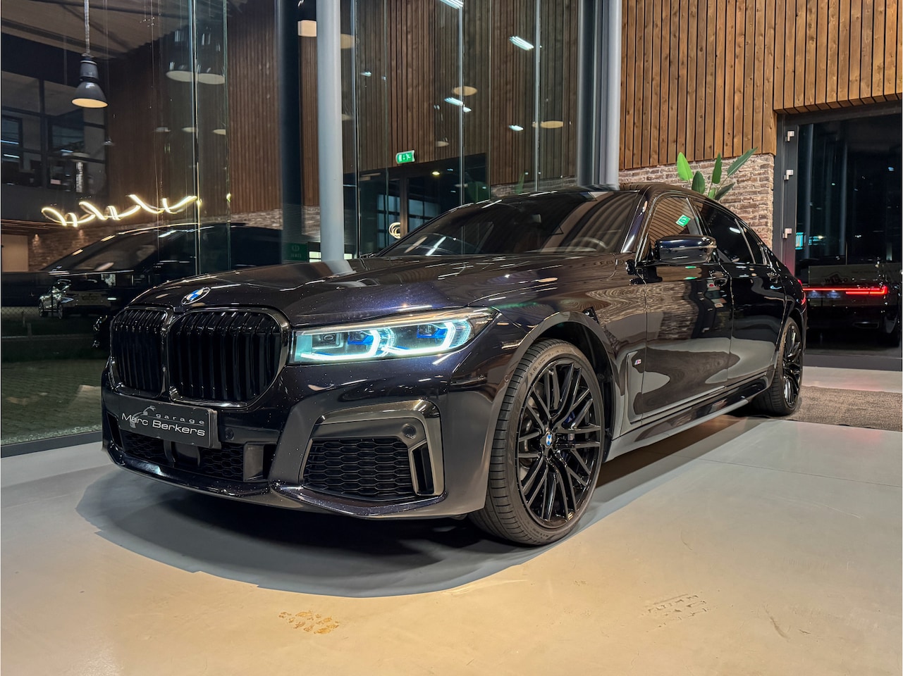 BMW 7-serie - 750Ld xDrive High Exe. HUD, B&W, stoelventilatie, massage V+A - AutoWereld.nl