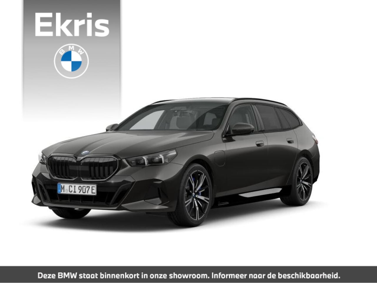 BMW 5-serie Touring - 550e xDrive | M Sportpakket Pro | Innovation Package | Travel Pack | Comfort Pack - AutoWereld.nl