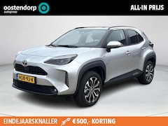 Toyota Yaris Cross - 1.5 Hybrid 115 First Edition *STOEL EN STUURWIELVERWARMING/ KEYLESS/ CLIMATE CONTROL/ 36 M