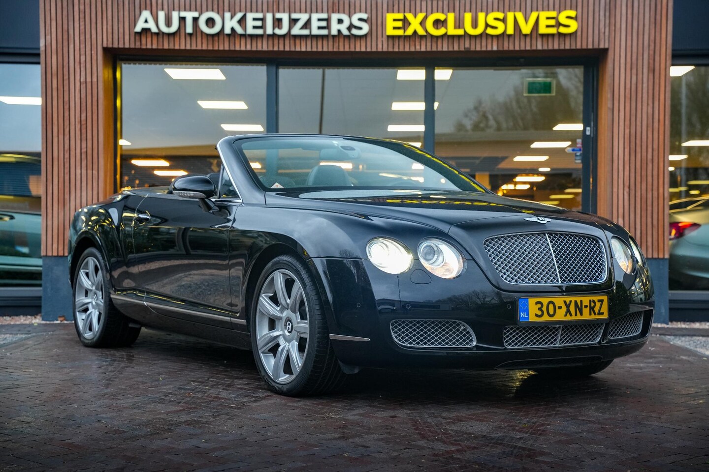 Bentley Continental GTC - 6.0 W12 Keyless Navi Cruise Stoelverw. Massage Xenon 20''LM - AutoWereld.nl