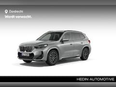 BMW X1 - xDrive25e | M-Sport | Panorama | Trekhaak | Voorbereiding Driving Assistant Plus | verwach
