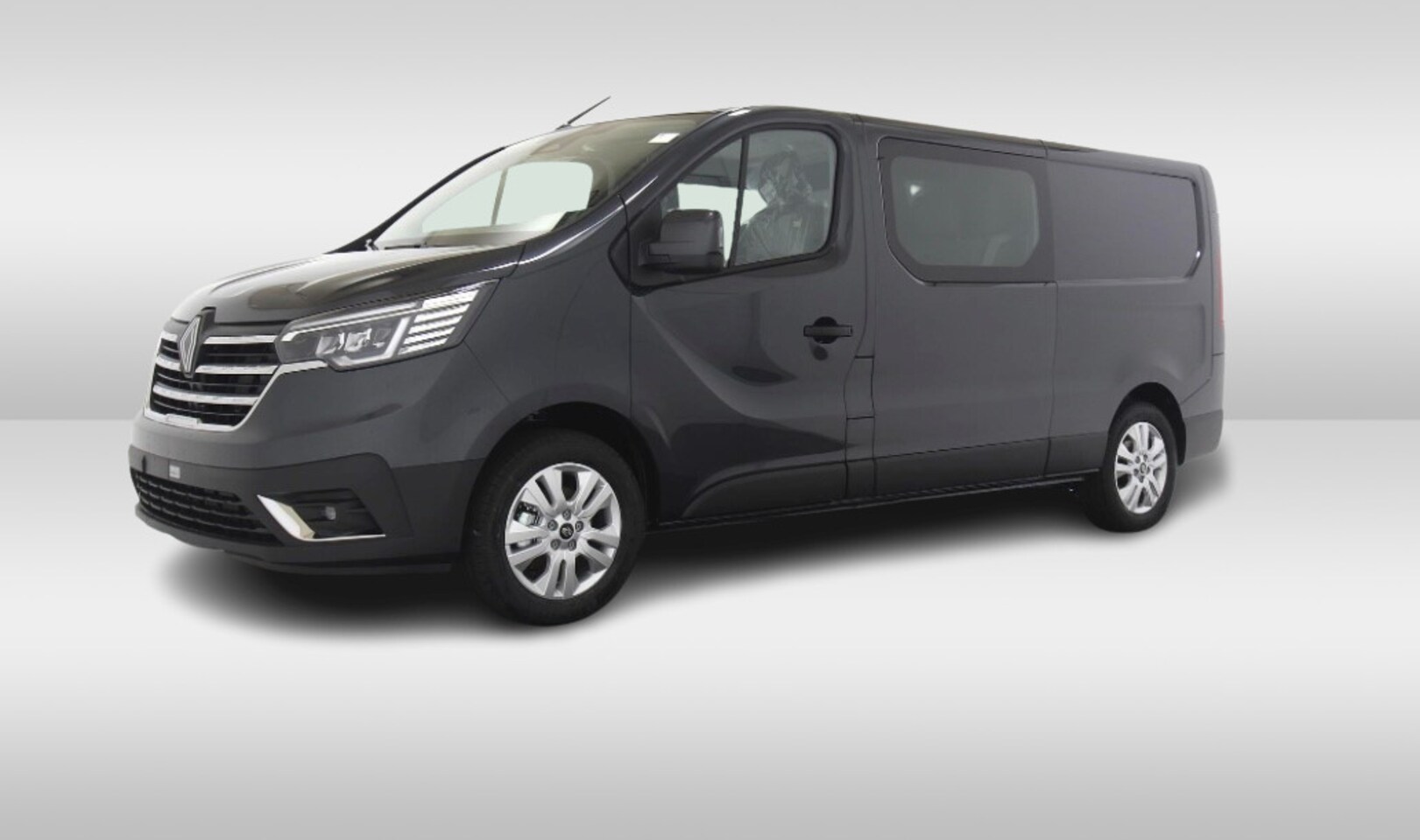 Renault Trafic - 2.0 Blue dCi 130pk L2 H1 DC Airco Camera Trekhaak - AutoWereld.nl