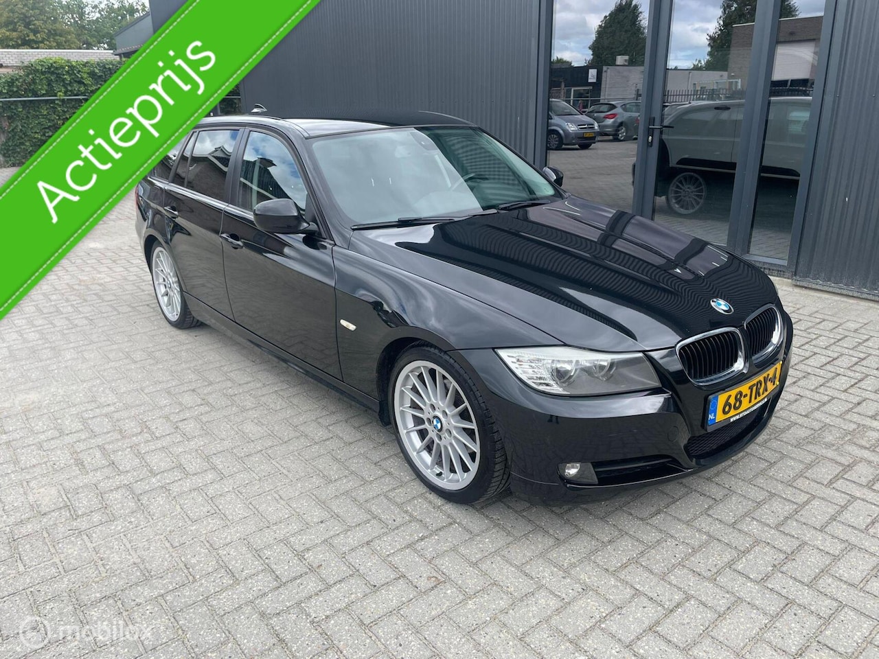 BMW 3-serie Touring - 318i Corporate Lease Luxury Line 318i Corporate Lease Luxury Line - AutoWereld.nl