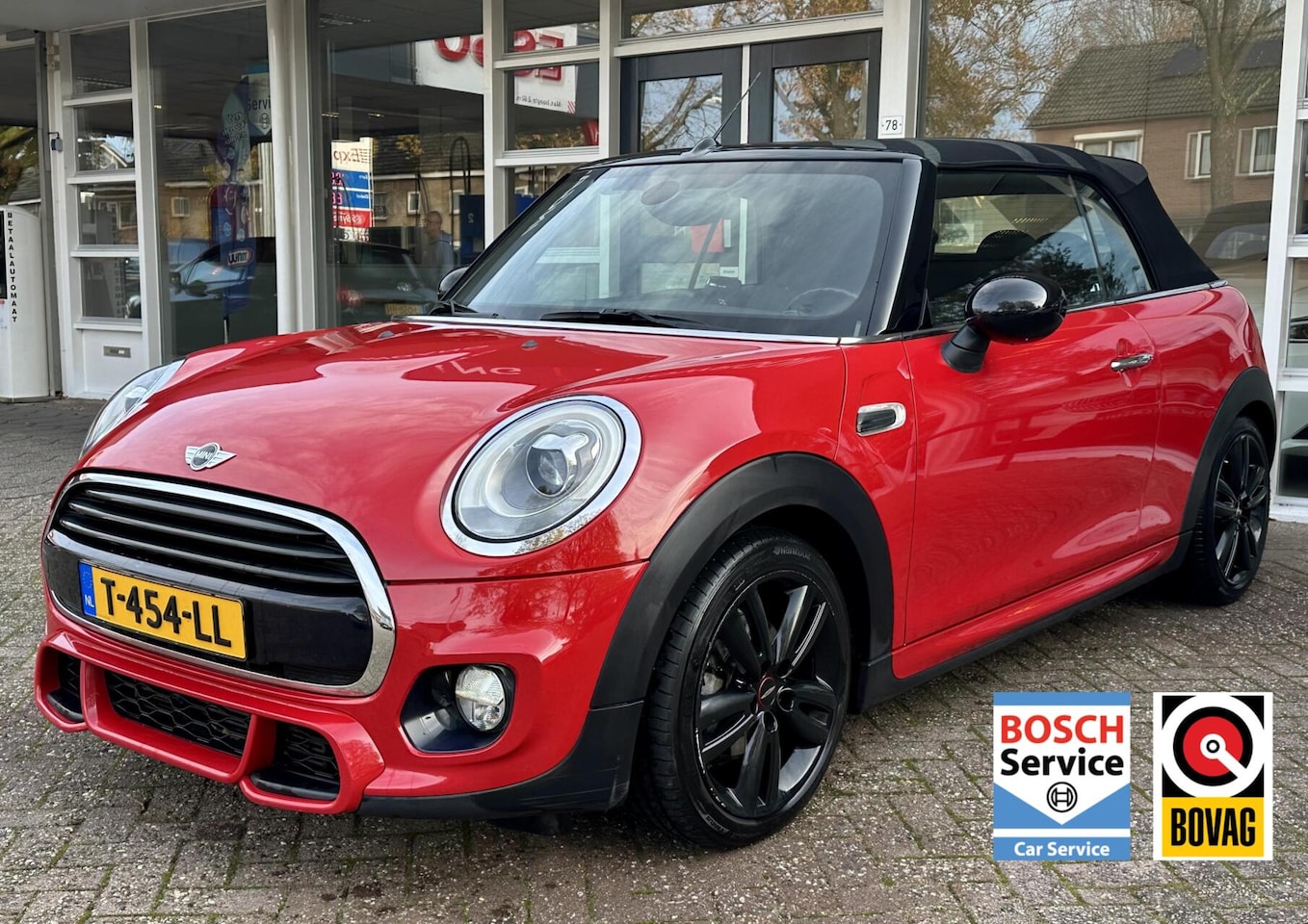 MINI Cabrio - 1.5 Cooper JCW Led, Keyless, Climat, Pdc, LM.. - AutoWereld.nl