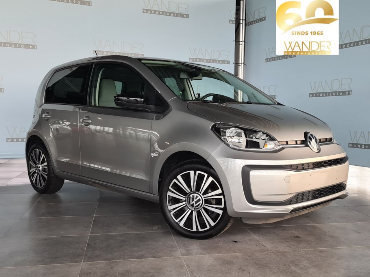 Volkswagen Up! - Black Style - AutoWereld.nl