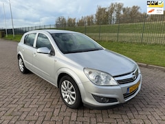 Opel Astra - 1.6 Temptation
