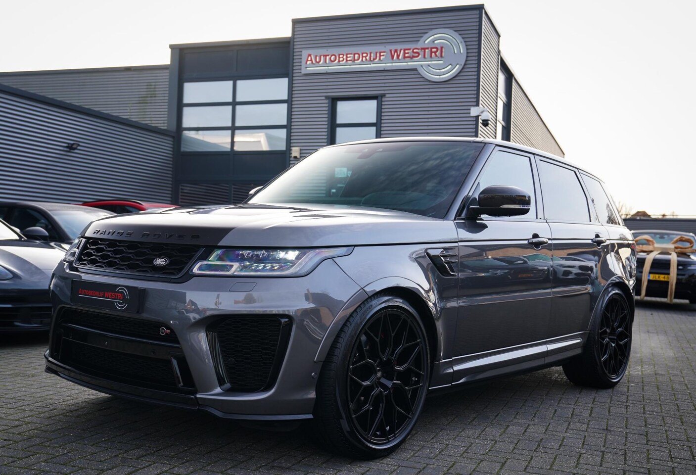 Land Rover Range Rover Sport - 5.0 V8 SC SVR | Carbon Package | Kuipstoelen | 360 cam | HuD | Treeplanken | Stoelkoeling - AutoWereld.nl