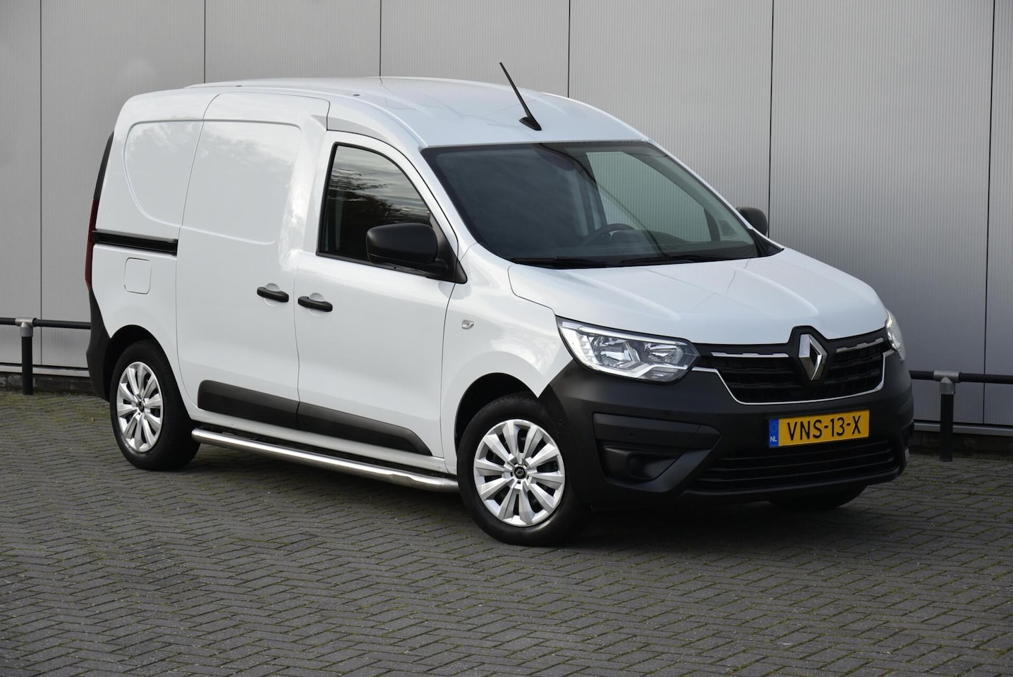 Renault Express - 1.5 dCi Airco Camera Cruise Navi PDC Leder - AutoWereld.nl