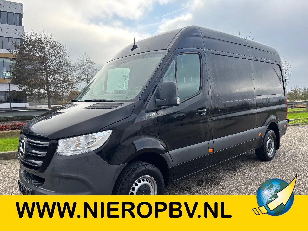 Mercedes-Benz Sprinter - 319CDI L2H2 Automaat Airco Cruisecontrol 10000KM - AutoWereld.nl