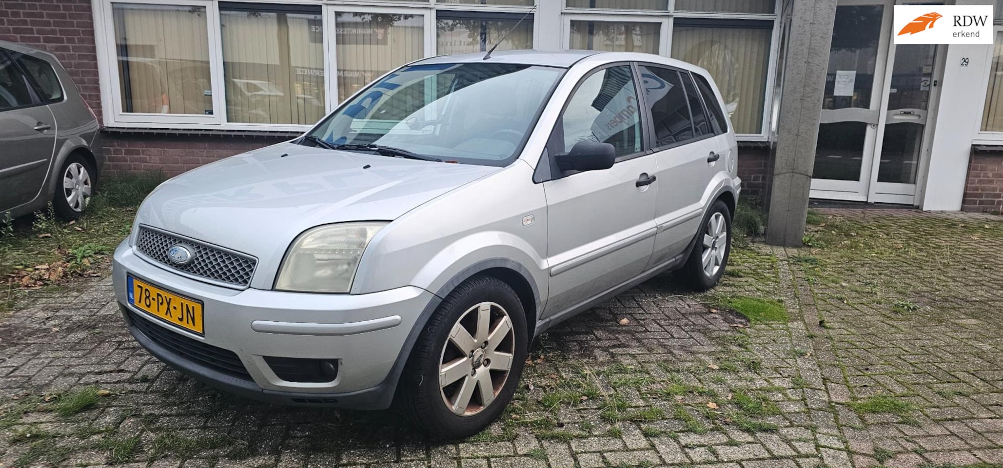 Ford Fusion - 1.4-16V Futura airco velgen - AutoWereld.nl