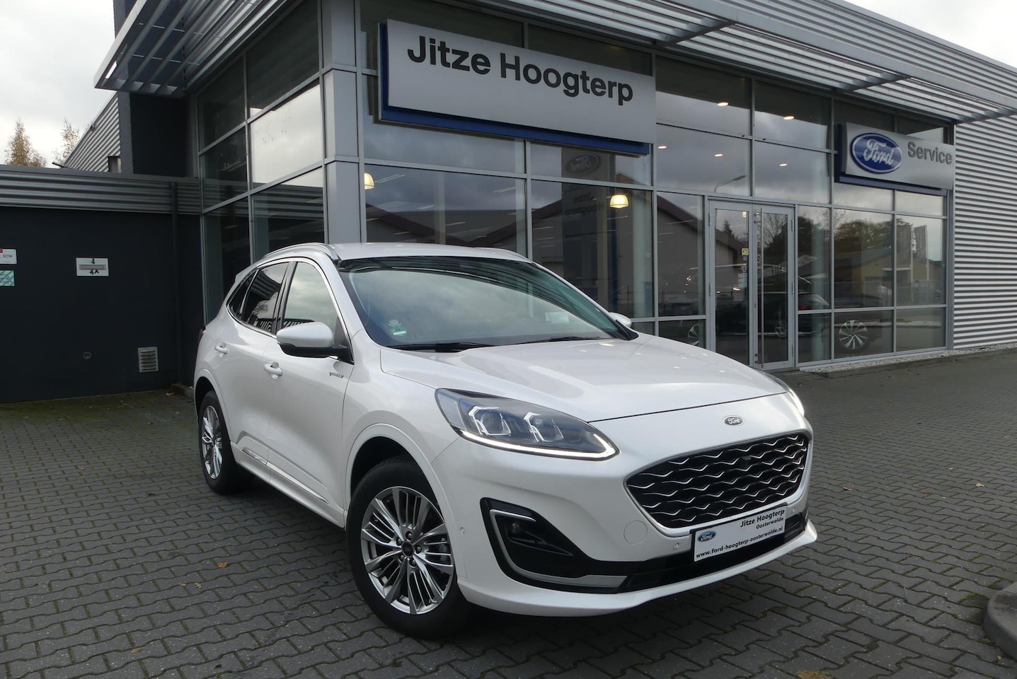 Ford Kuga - 2.5 PHEV Vignale HUD, WINTER PACK, MEMORY SEAT, CAMERA V&A, B&O, ADAPT. CRUISE, CLIMA, NAV - AutoWereld.nl