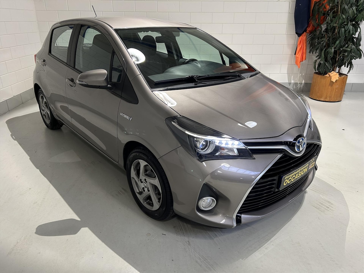 Toyota Yaris - 1.5 HSD CVT 5DRS, Cruise, Camera, Clima - AutoWereld.nl