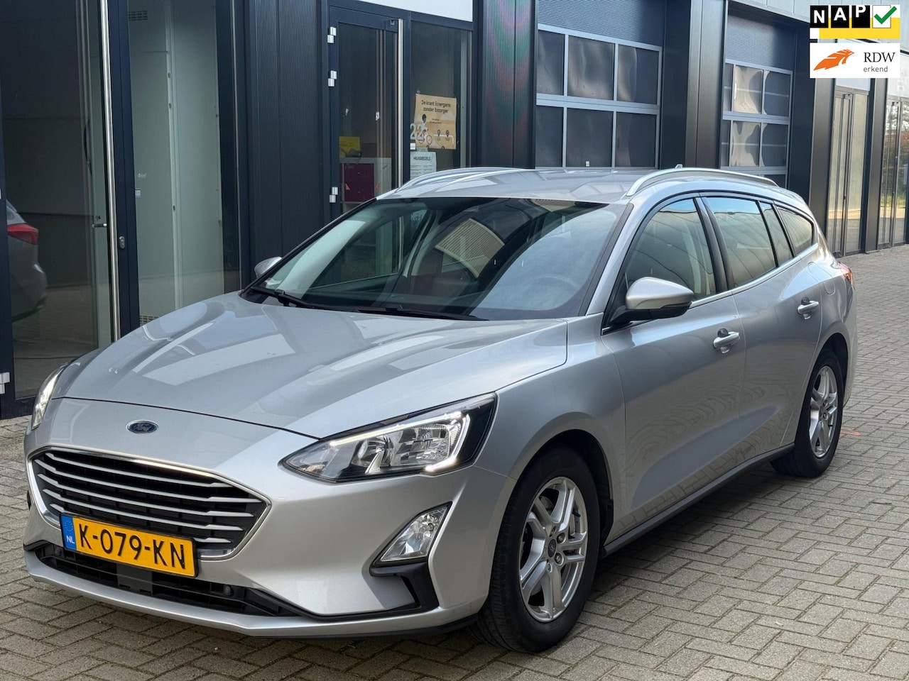 Ford Focus Wagon - 1.0 EcoBoost Hybrid Trend Edition Business Trekhaak - AutoWereld.nl
