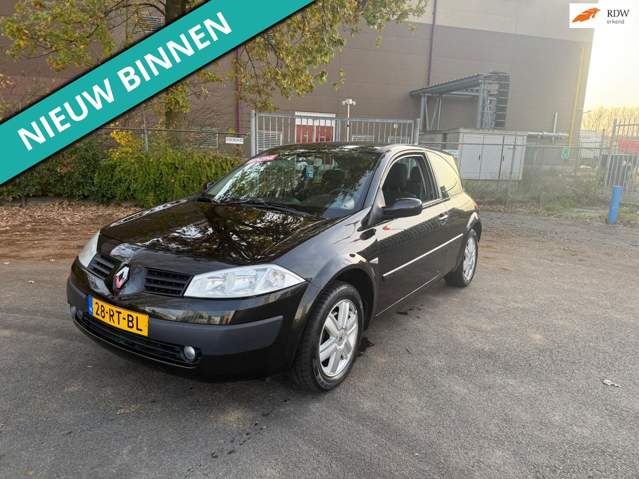 Renault Mégane - 1.6-16V Dynamique Luxe LEUKE AUTO RIJDT EN SCHAKELT GOED - AutoWereld.nl