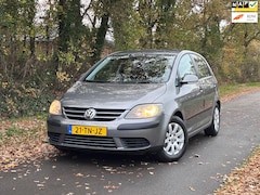 Volkswagen Golf Plus - 1.6 FSI Comfortline Business | Cruise + Clima Nu € 2.500,