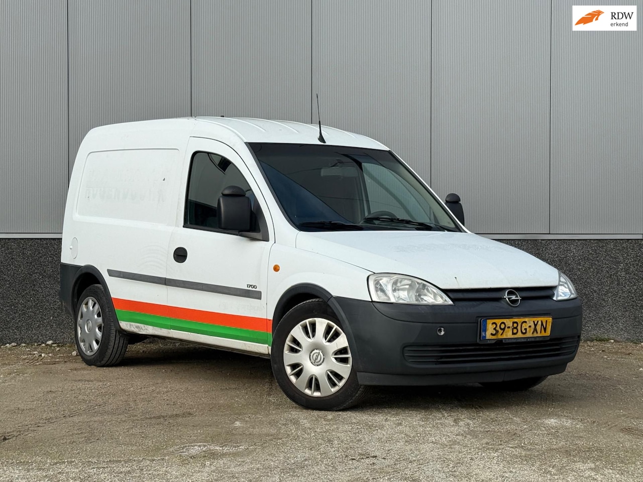 Opel Combo - 1.7 DI Rijdt en schakelt goed! - AutoWereld.nl