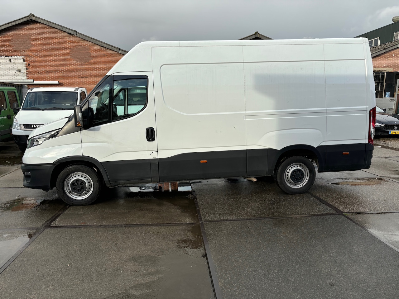 Iveco Daily - 35S14V 2.3 352 H2 AHG 3500 kg!