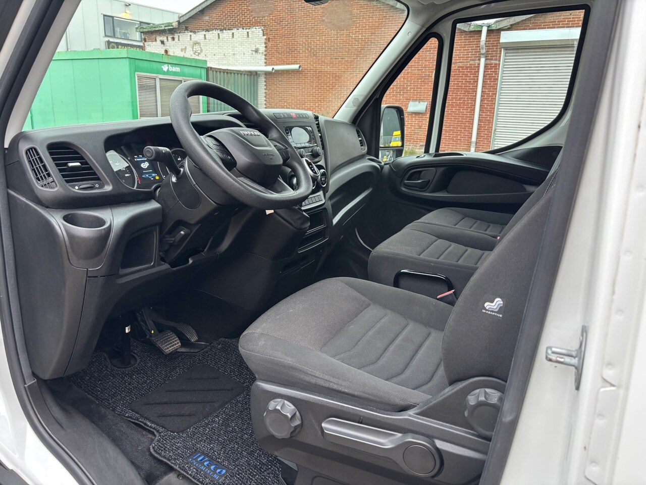 Iveco Daily - 35S14V 2.3 352 H2 AHG 3500 kg!