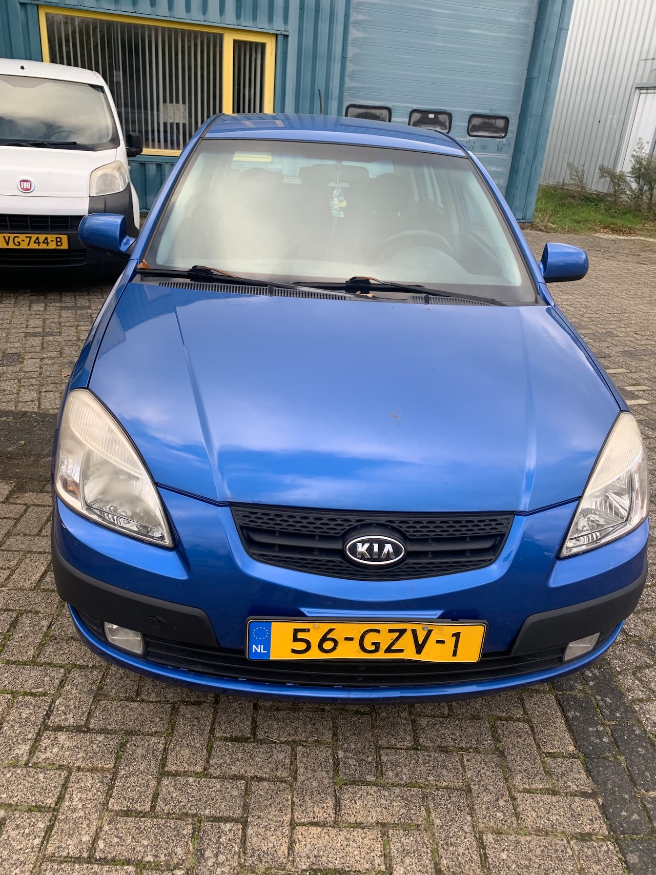 Kia Rio - 1.4 Fifteen Kia Rio        1.4 Fifteen - AutoWereld.nl